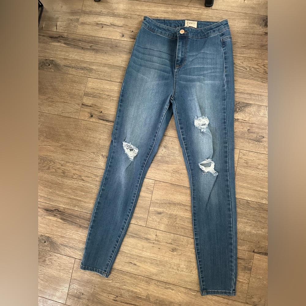 High waisted jeans